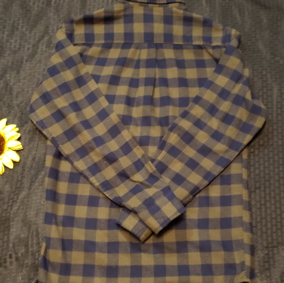 COPY - Croft & Barrow Casual Button Down Shirt. - Picture 4 of 5